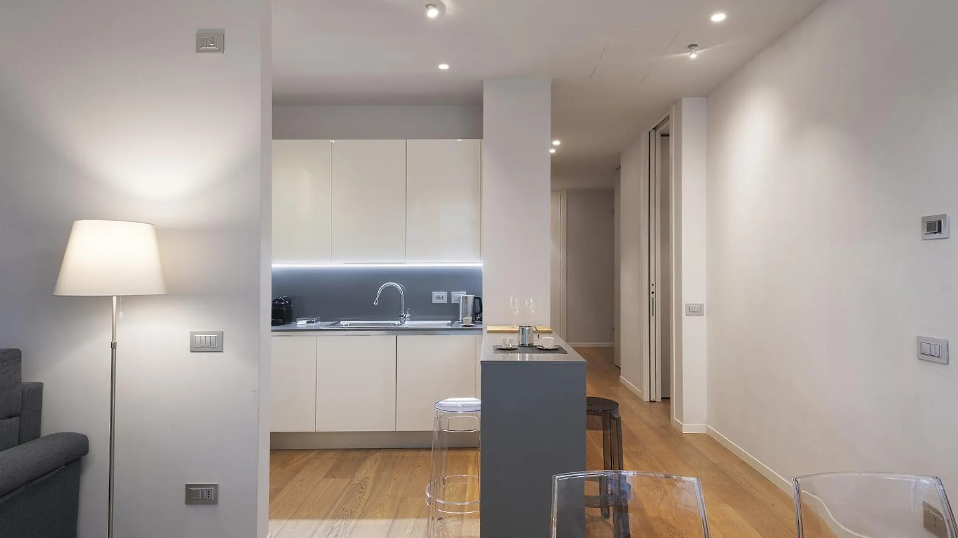 Fifty Eight Milan Duomo Two Bedrooms 0*,  Italië